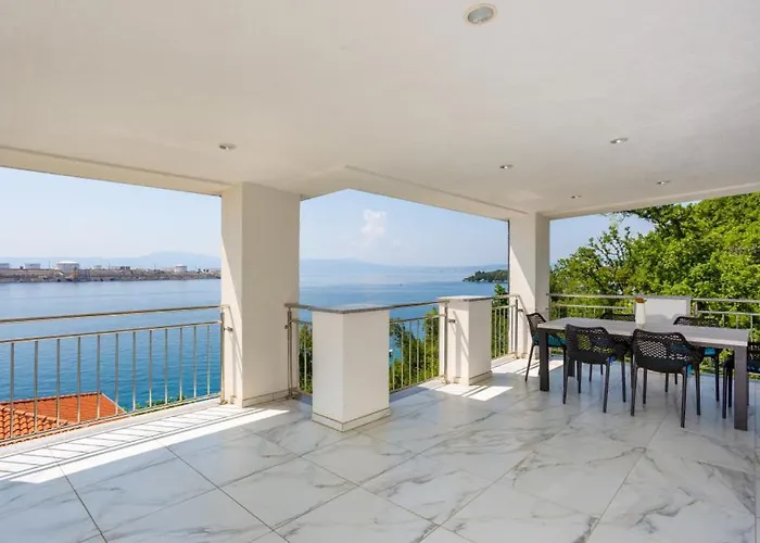 Nada Sea View&whirpool Island Krk By Vilă