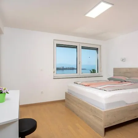 Villa Nada Sea View&whirpool Island Krk By