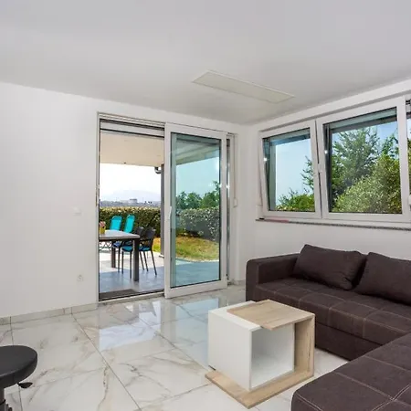 Villa Nada Sea View&whirpool Island Krk By