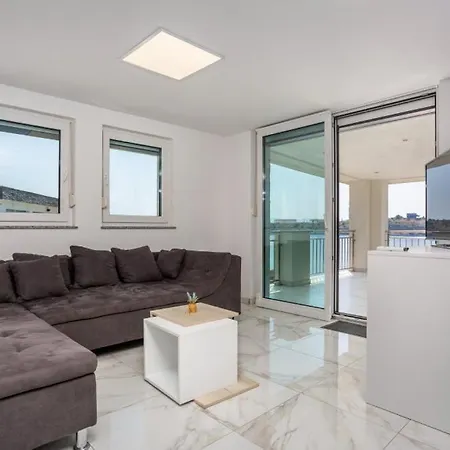 Nada Sea View&whirpool Island Krk By Villa Omišalj