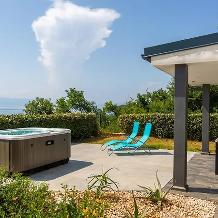 Villa Nada Sea View&whirpool Island Krk By