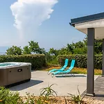 Vila Nada Sea View&whirpool Island Krk By